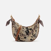 شنطة نسائيه بتصميم عصري من الفــــي