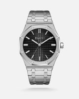 ساعة رجالية باللون الفضي