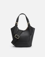 شنط نسائية جلد رمز الرقي والأناقة