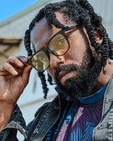 نظارة شمسية بتصميم كلاسيك