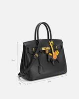 طقم هدية نسائي شنطة وحذاء بتصميم فاخر