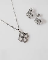 طقم نسائي من سلسال وحلق لكل يوم