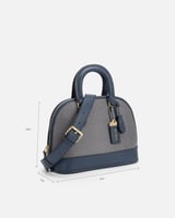 شنطة نسائية من الجلد بلون أزرق