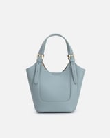 شنط نسائية بتصميم عصري بلون أزرق