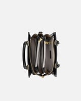 شنطة نسائية كلاسيك جلد بلون أسود