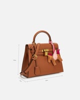 شنطة نسائية بتصميم عصري بلون بني