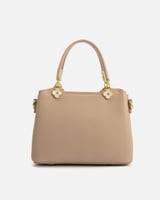 شنطة نسائية باللون البني