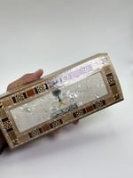 صندوق خشبي مطعم صدف ملكي