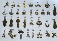 كفر جواز لون احمر