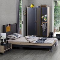 سرير فردي , هيلتون