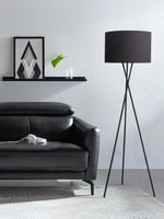 مصباح ارضي - ثلاثي الأرجل