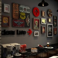 لوحات جدارية ، Real life