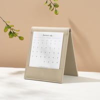 تقويم مكتبي رمادي