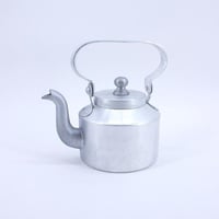 ابريق ابوتاج ختمين مقاسات متعدده