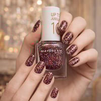 مناكير لامعة طلاء اظافر تألقي بطلاء الأظافر الهادئ...