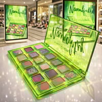 ظل عيون من ديالا روز A باليت ظل العيون باشباع لون...