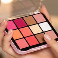 كنتور واحمر خدود كريمي من ماكس اليجنس متوهج طبيعي...