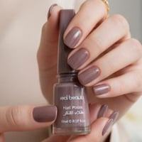 مناكير ريل بيوتي رقم 45 الرخامية إنه طلاء أظافر سر...