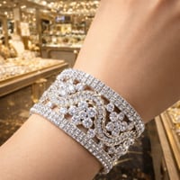 اسوارة سهرة نسائية حجم كبير لون فضي