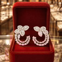 حلق ناعم نسائي لون فضي حلق أنيق و ناعم مرصع بالزرك...