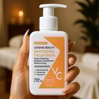 غسول وجه مبييض من لافمي