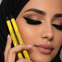 كحل كريمي ضد الماء لتحديد العين من لف مي بيوتي قلم...