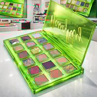 ظل عيون من ديالا روز A باليت ظل العيون باشباع لون...