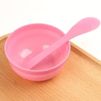 ادوات لصبغة الشعر صحن و معلقة لون عشوائي