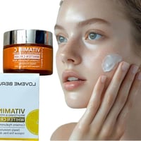 كريم تبيض فيتامين سي من لوفمي بيوتي للحصول على مظه...