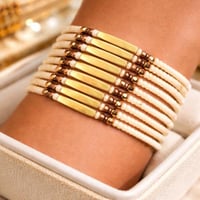 اسوارة نسائية