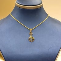 عقد ذهب عيار 21