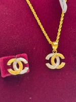 طقم ذهب عيار 18