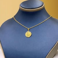 عقد شعار السعودية ذهب عيار 18