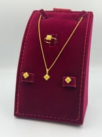 طقم ذهب عيار 18