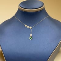 عقد ذهب عيار 18