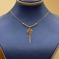 عقد ذهب عيار 21