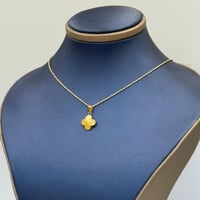 sعقد ذهب عيار 18