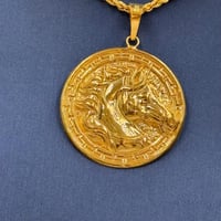 عقد ذهب عيار 21