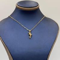 عقد دولفين ذهب عيار 18