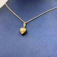 عقد قلب ذهب عيار 18