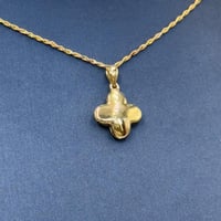 sعقد تصميم عالمي ذهب عيار 18