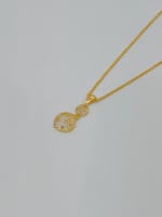 عقد ذهب عيار 21