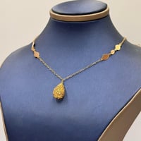 عقد ذهب عيار 21