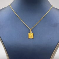 عقد ذهب عيار 21