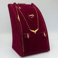 طقم جناح الصقر ذهب عيار 21