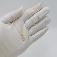 sعقد تصميم عالمي ذهب عيار 18