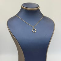 sعقد تصميم عالمي ذهب عيار 18