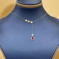 عقد ذهب عيار 18