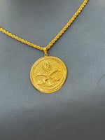 عقد شعار السعودية ذهب عيار 18