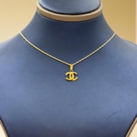 sعقد ذهب عيار 18